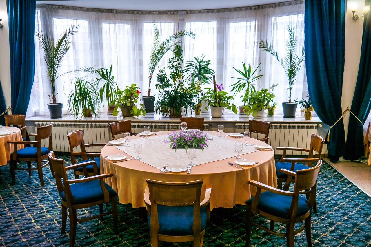 Diana Palace Yambol ภายนอก รูปภาพ