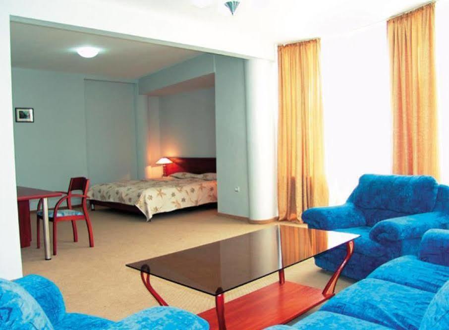 Diana Palace Yambol ภายนอก รูปภาพ